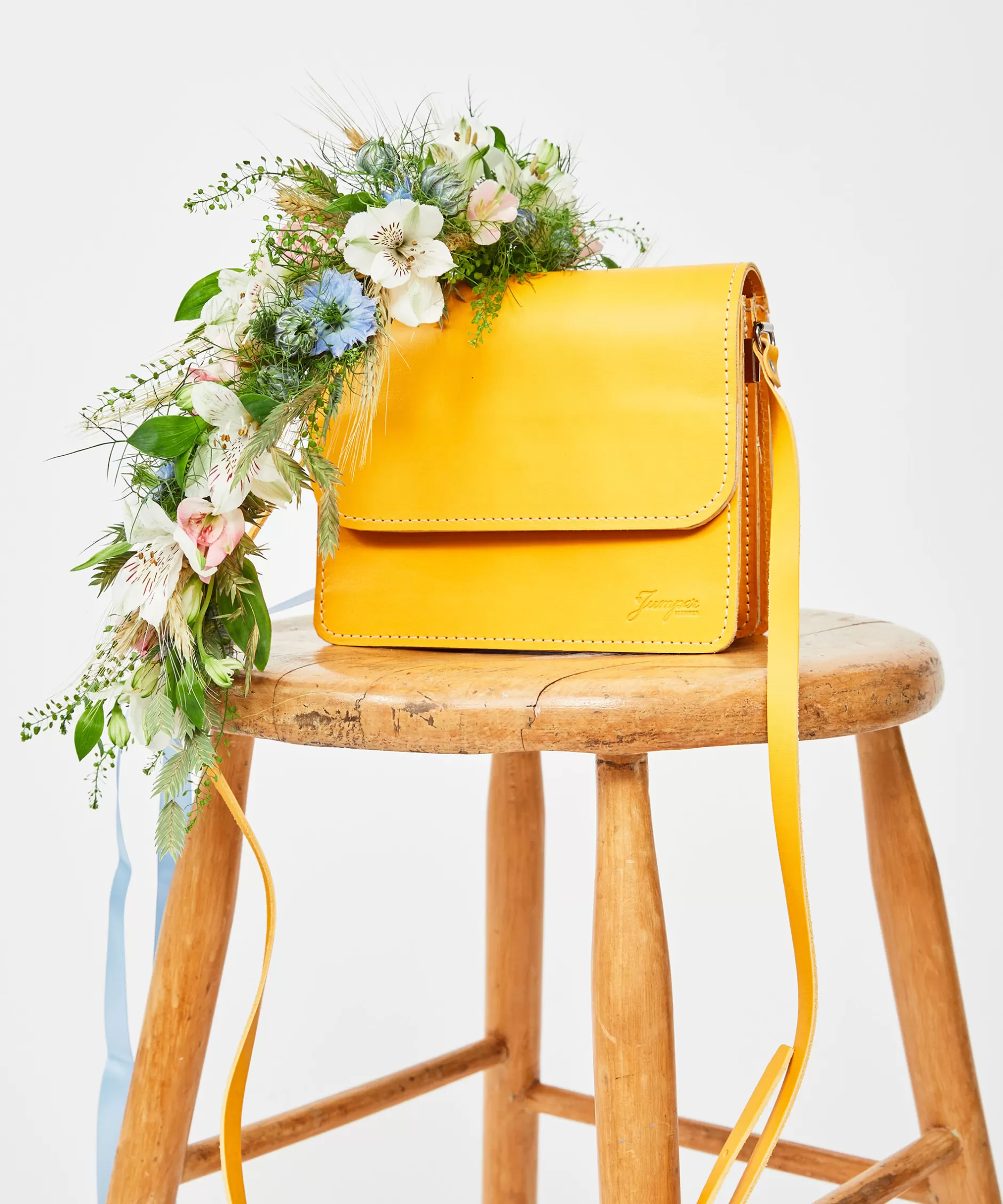 Shop jumperfabriken Postbag Yellow